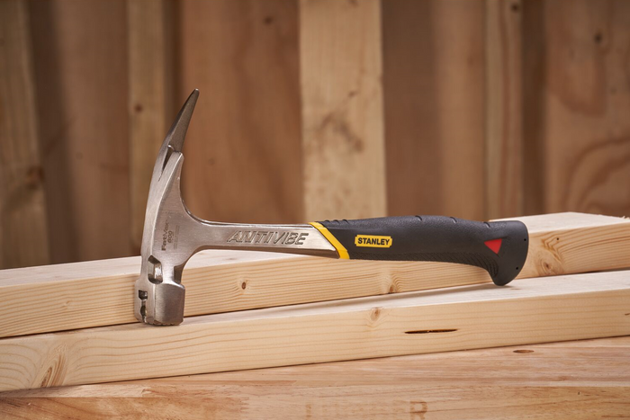 Tesařské kladivo STANLEY Antivibe 1-51-937