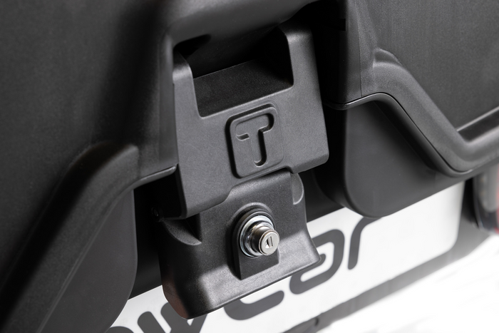 Tažný box Camper Alpha černý (krátký) - nosič na tažné zařízení