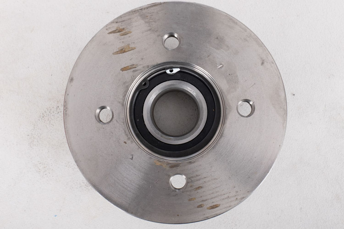 Náboj OUTLET s ložiskem pro nebrzděnou nápravu KNOTT 4x98 