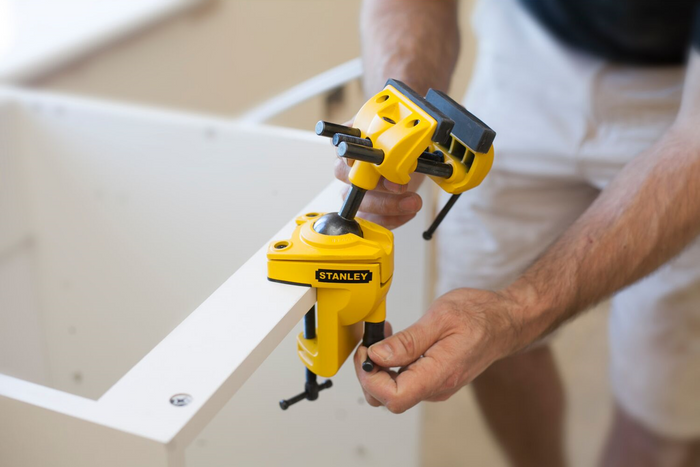 Modelářský svěrák STANLEY MAXSTEEL 1-83-069