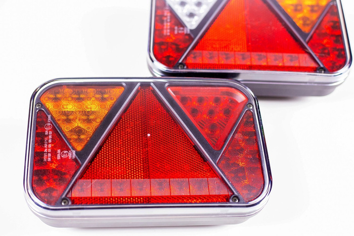 Zadní světla FRISTOM LED + kabelový svazek MANTES 4m 7PIN