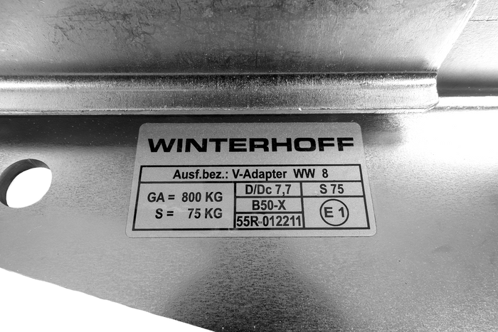Adaptér pro kulové tažné zařízení WINTERHOFF WW 8-G+V pro přívěs o hmotnosti 800 kg s ojí typu V