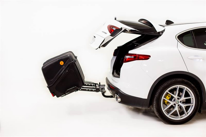 Towbox V1 Black Edition - box na zavazadla montovaný na tažné zařízení