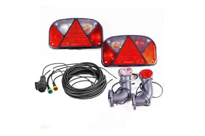 Sada světel: zadní světla ASPÖCK + boční obrysová světla ASPÖCK + svazek MANTES 7m 13pin