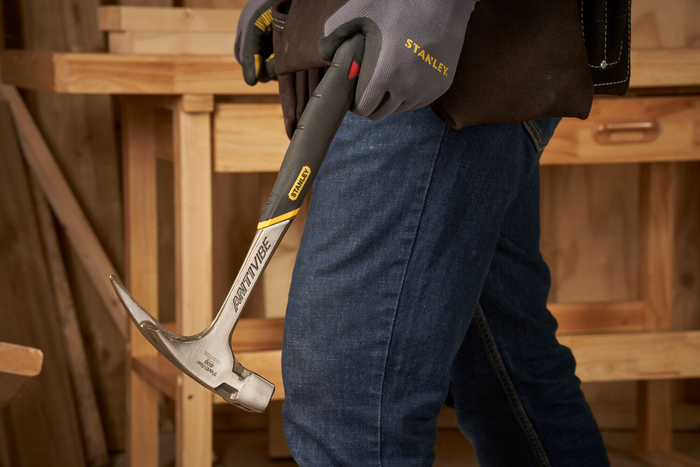 Tesařské kladivo STANLEY Antivibe 1-51-937