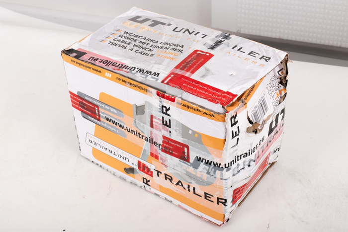 Ruční naviják pro přívěs UNITRAILER 1150 kg s lanem