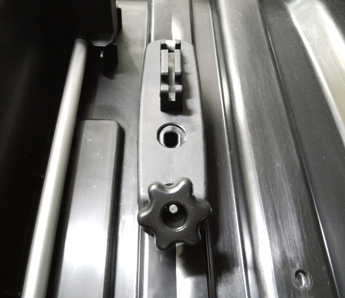 Univerzální svorky Flexi Fit (sada 4 ks) - montáž na střešní box