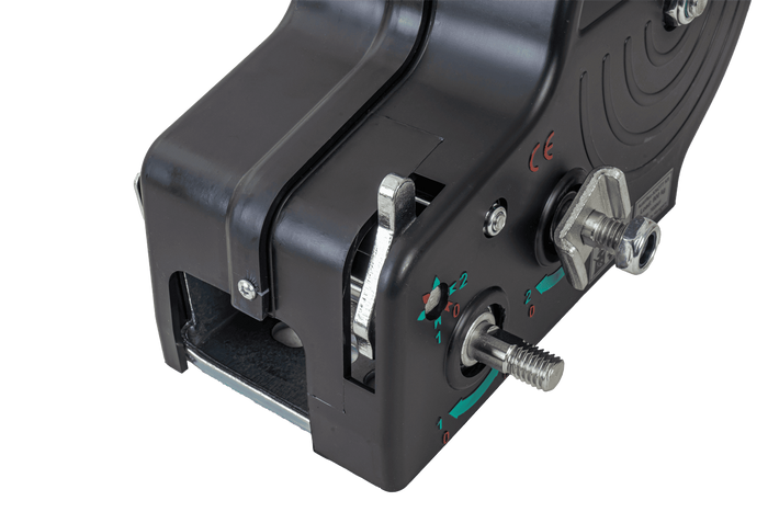 Ruční naviják pro přívěs KNOTT 6X0017.311 900 kg s pásem