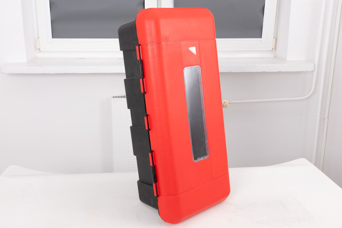 ZÁSUVKA Krabice na hasicí přístroj 6/9 kg DAKEN 82130 REGON 715x335x240mm červená