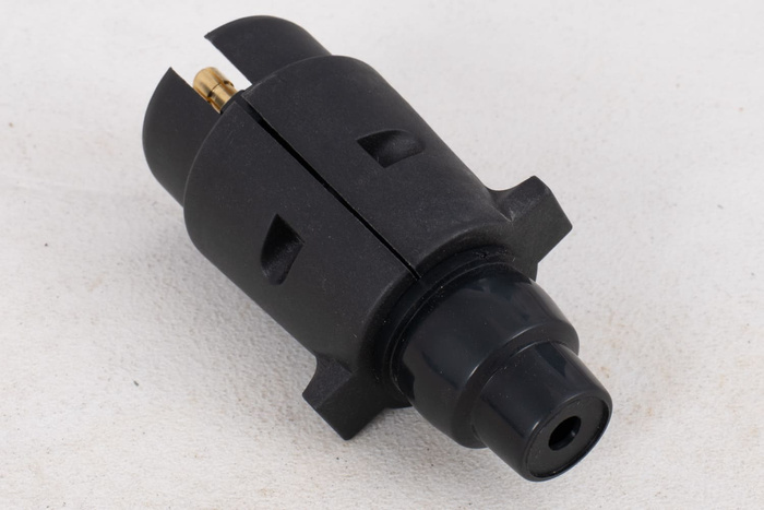 7PINOVÁ ZÁSUVKA UNITRAILER pro zásuvku tažného zařízení