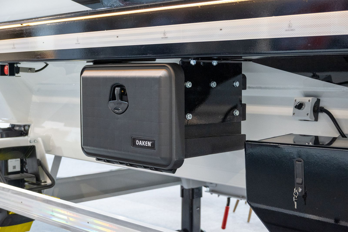 DAKEN 81101 JUST box na nářadí 400x350x300mm 21l