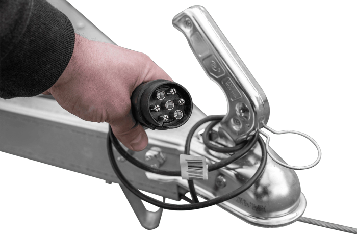 Přívěs za auto na pružinách 264x150 UNITRAILER GARDEN 265/R KIPP s bočnicemi BIS, rámem H-0 a šedým krytem