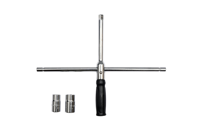Skládací klíč na kola v pouzdře. Nástrčné klíče YATO YT-08035 17-23 mm.