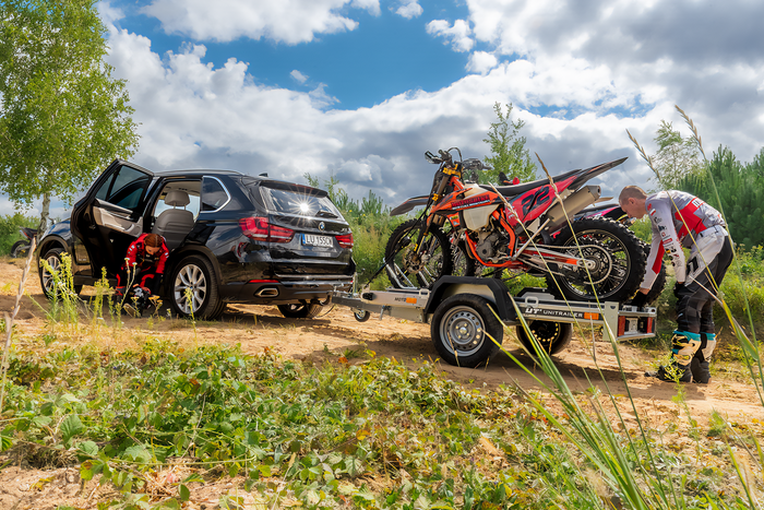 Přívěs za motocykl 220x155 UNITRAILER MOTO 3 Celková hmotnost 750 kg