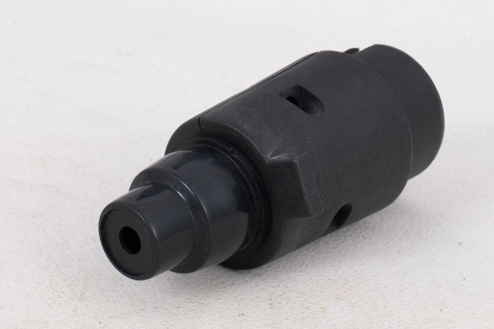 7PINOVÁ ZÁSUVKA UNITRAILER pro zásuvku tažného zařízení