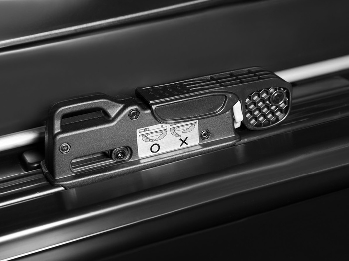 Střešní box Inter Pack Skugga L 660, lesklá černá