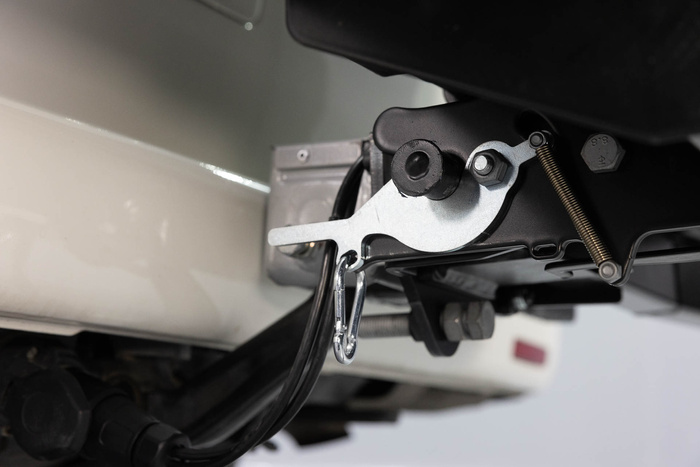 Tažné zařízení Towbox V3 Camper black - box na zavazadla montovaný na tažné zařízení