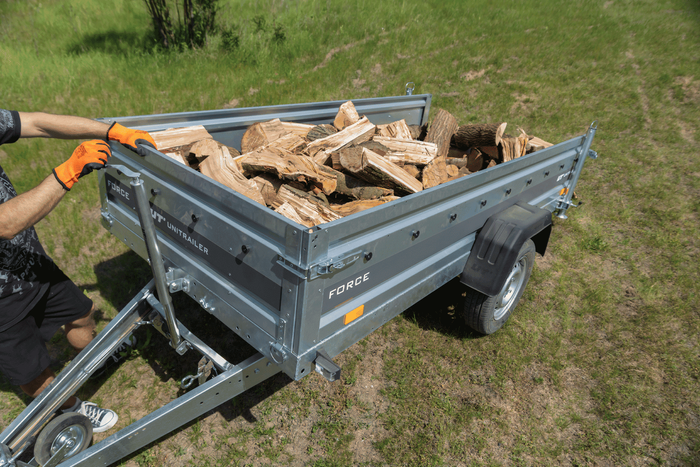 Zvedací plošina UNITRAILER s rukojeťmi pro sklápění a vykládání přívěsu o hmotnosti 1000 kg, 500-865 mm