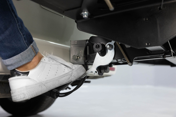 Tažné zařízení Towbox V3 Camper black - box na zavazadla montovaný na tažné zařízení