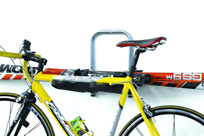 Nástěnný věšák na 3 kola Peruzzo Marte