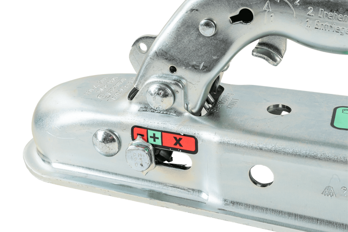 Kulové tažné zařízení KNOTT KQ14-B pro přívěs o hmotnosti 1400 kg s čtvercovou ojí 60 mm