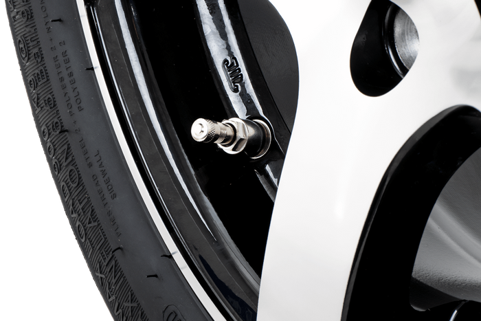 Zesílené kolo přívěsu TYRE KENDA 195/50 R13C 104/102N ALU RÁFEK STARCO leštěný 6Jx13"H2 5x112 ET:30