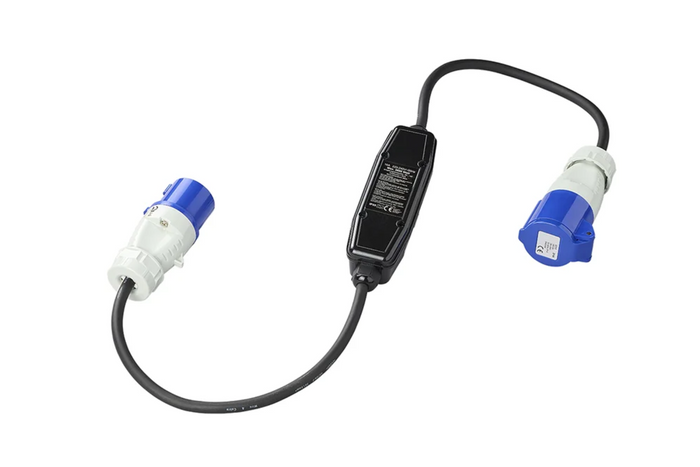 Adaptérový kabel CEE ProPlus 373589 s diferenciálním jističem 120 cm