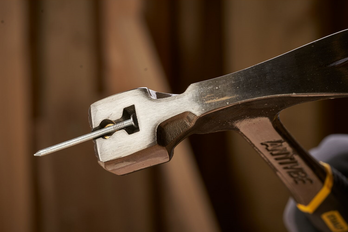 Tesařské kladivo STANLEY Antivibe 1-51-937