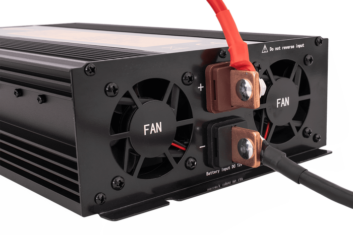 Měnič napětí 12V/230V (2000/4000W) KAMAR E1930