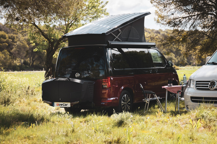 Tažné zařízení Towbox V3 Camper black - box na zavazadla montovaný na tažné zařízení