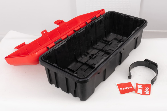 ZÁSUVKA Krabice na hasicí přístroj 6/9 kg DAKEN 82130 REGON 715x335x240mm červená