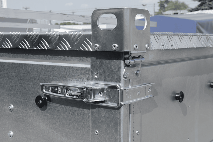 Lehký přívěs 200x125 UNITRAILER GARDEN 201 KIPP s bočnicemi BIS a hliníkovou plachtou