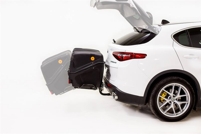 Towbox V1 Black Edition - box na zavazadla montovaný na tažné zařízení